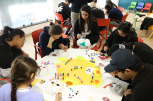 اكتشف أوبرا بكين وابدع قناعك الخاص