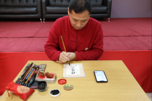 慈善活动 | 双节暖童心 中摩传温情——拉巴特中国文化中心走进梅克内斯市智力残疾儿童社会照护中心送温暖