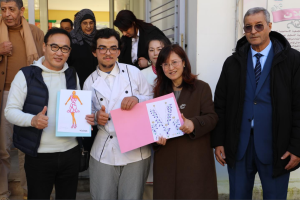 慈善活动 | 双节暖童心 中摩传温情——拉巴特中国文化中心走进梅克内斯市智力残疾儿童社会照护中心送温暖