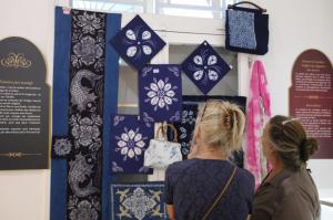 la fin de l'exposition itinérant de l'artisanat Sino-marocain à Marrakech 